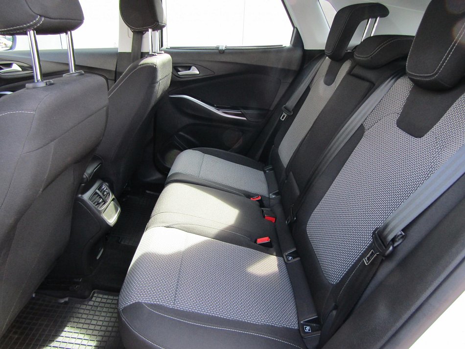 Opel Grandland X 1.2T 