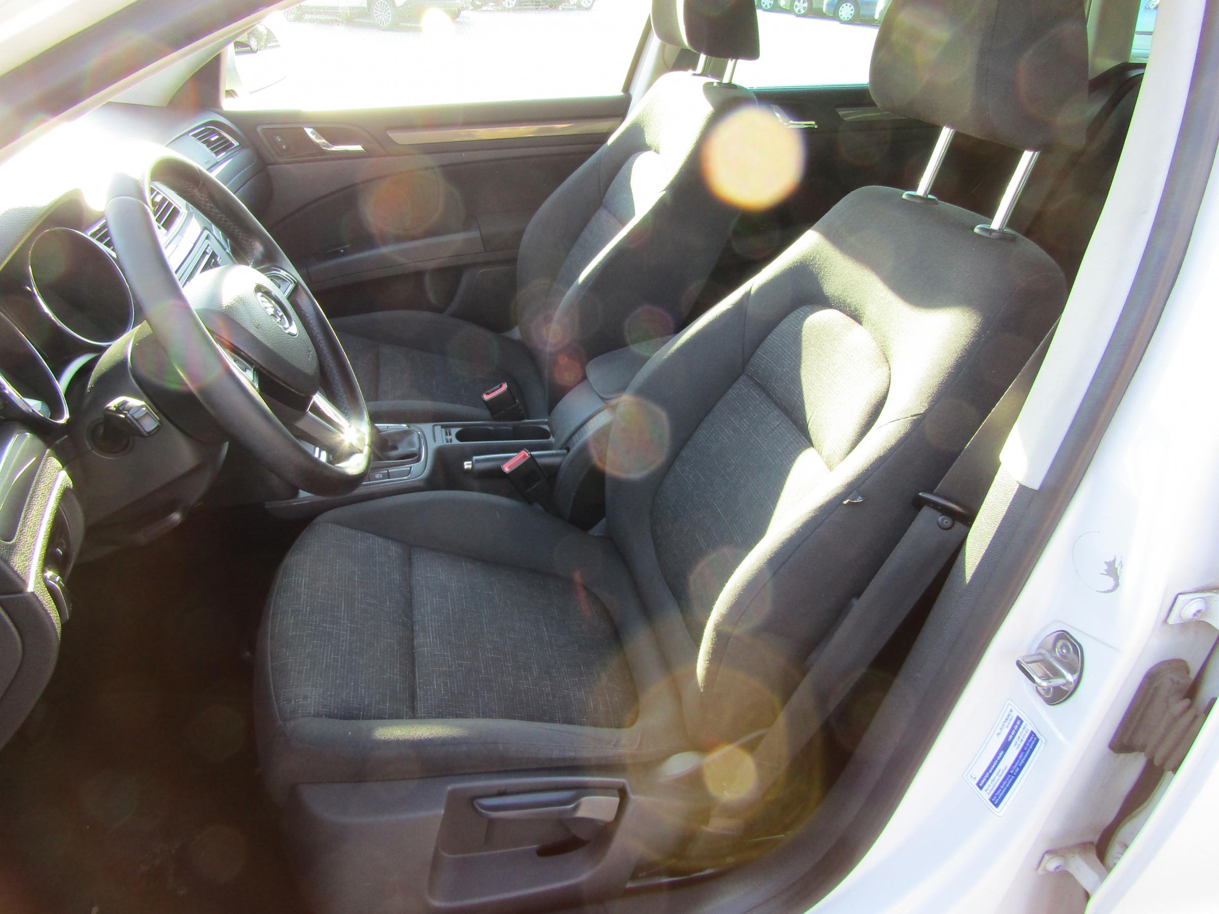 Škoda Superb II, 2015 - pohled č. 9