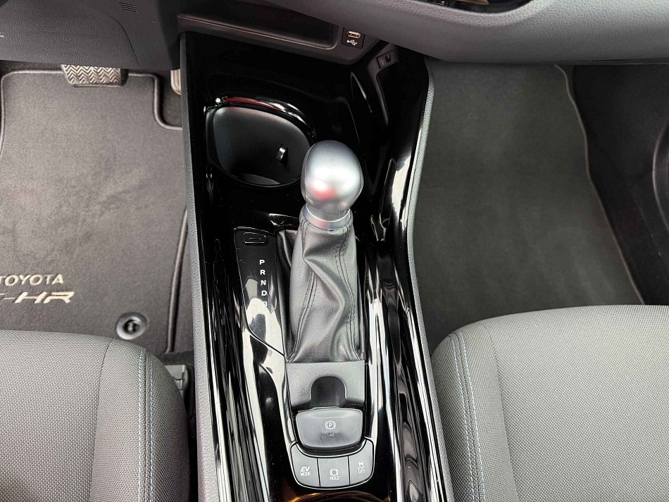 Toyota C-HR 1.8VVT-i Hybrid 
