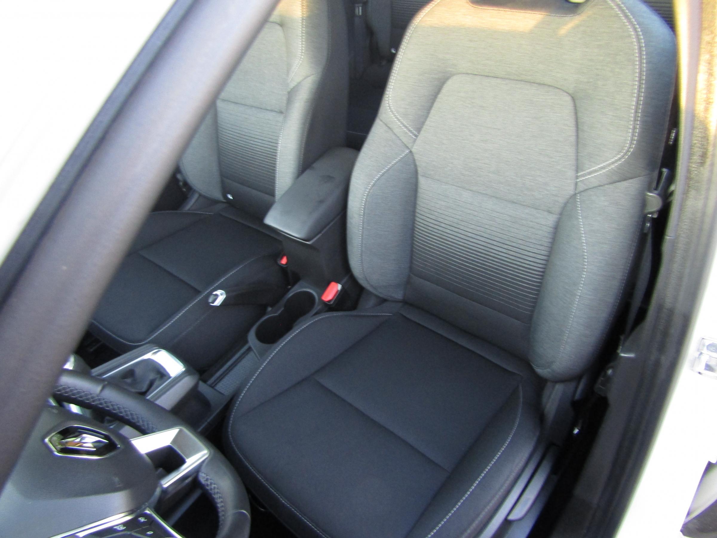 Renault Captur, 2020 - pohled č. 11