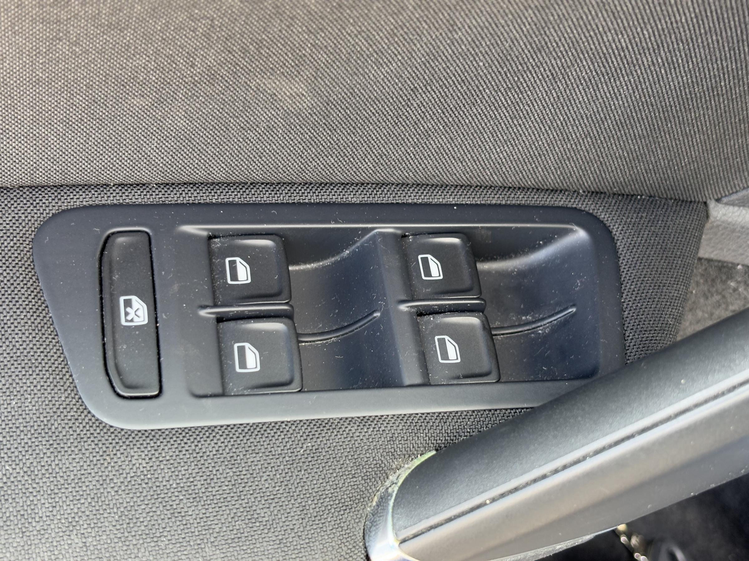 Volkswagen Golf, 2013 - pohled č. 13