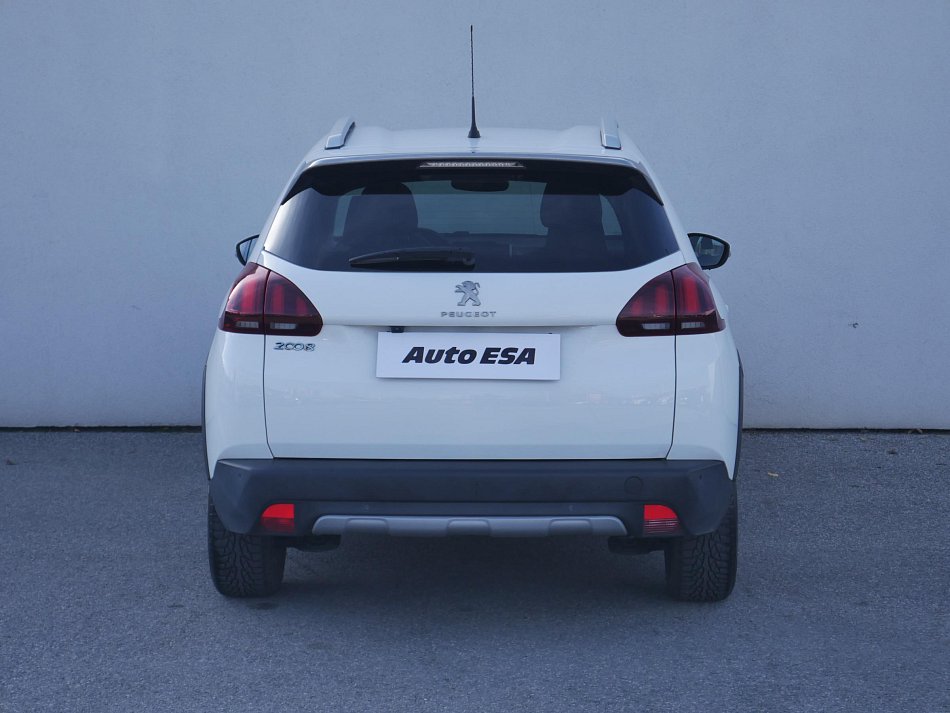 Peugeot 2008 1.2 PT Allure