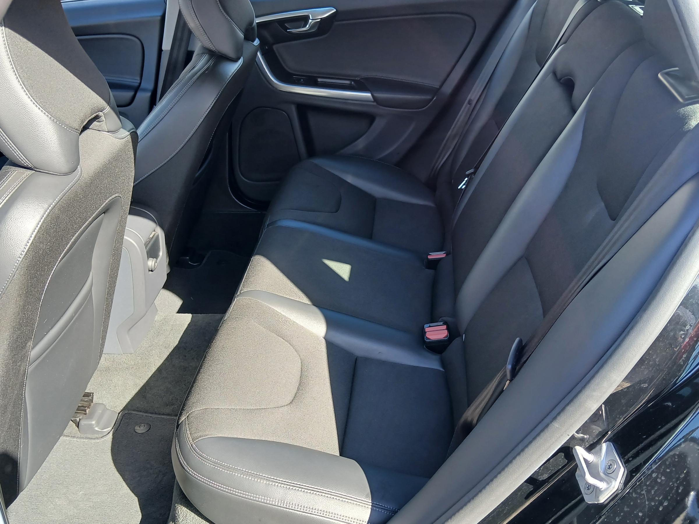 Volvo V60, 2016 - pohled č. 10