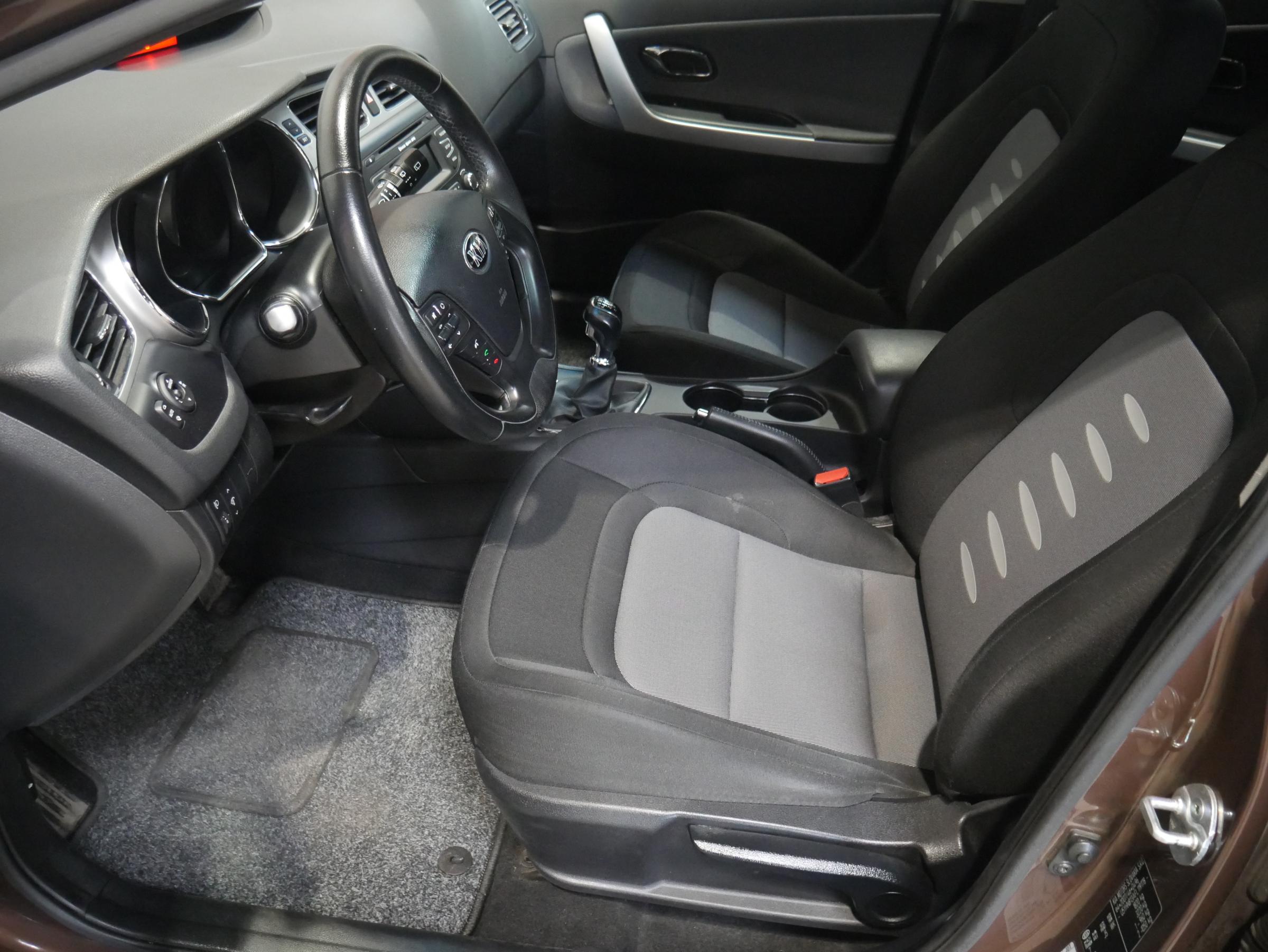 Kia Cee´d, 2014 - pohled č. 10