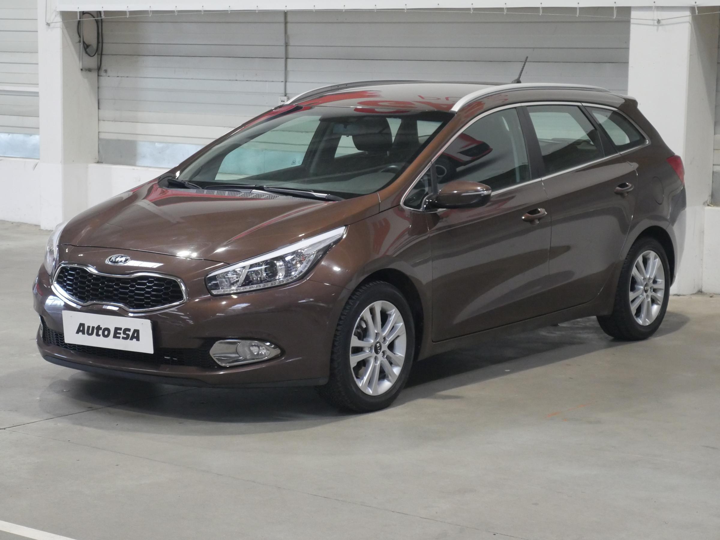 Kia Cee´d, 2014 - pohled č. 3