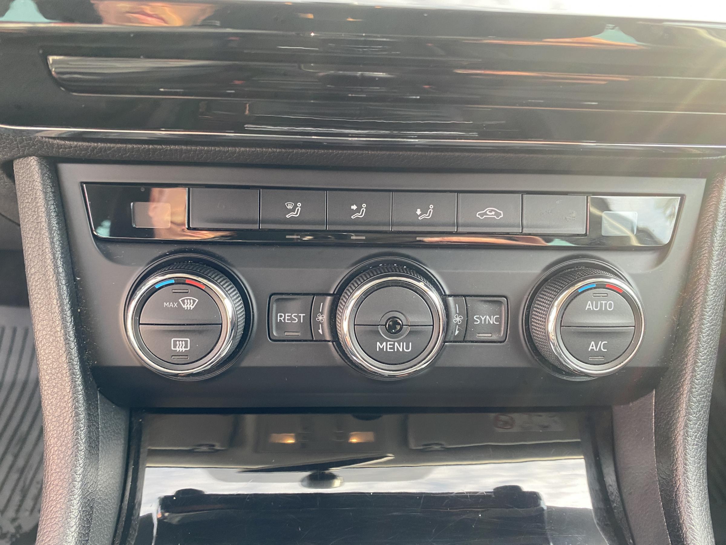 Škoda Superb III, 2015 - pohled č. 17