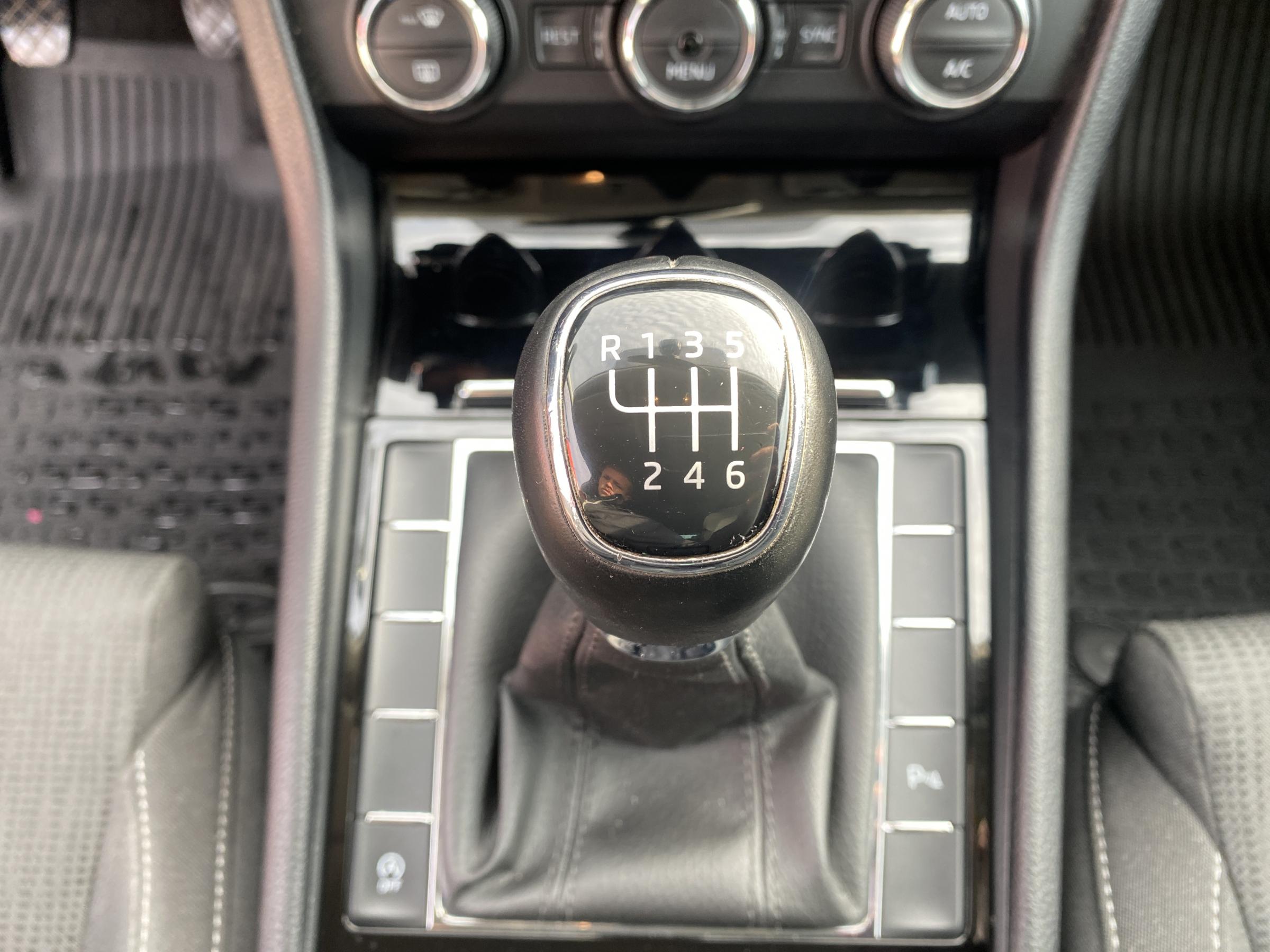 Škoda Superb III, 2015 - pohled č. 18