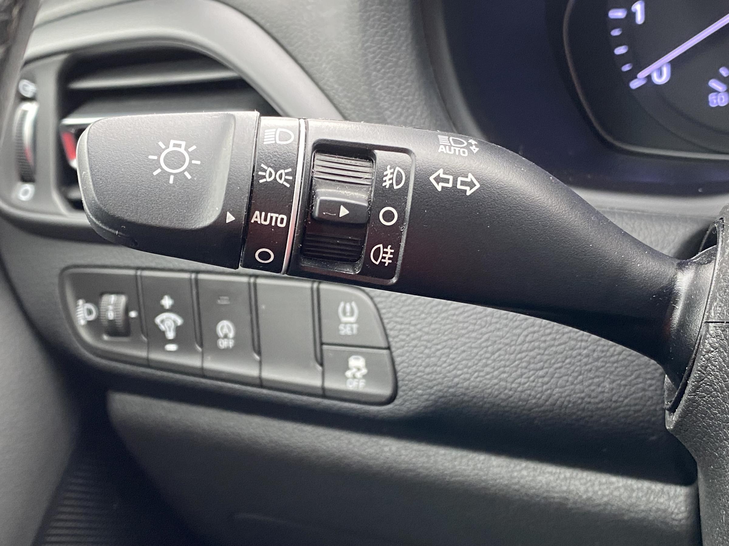 Hyundai i30, 2021 - pohled č. 13