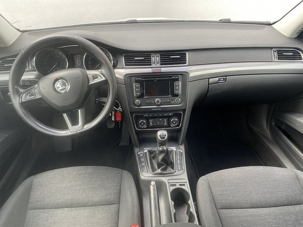 Škoda Superb II 2.0TDi Active