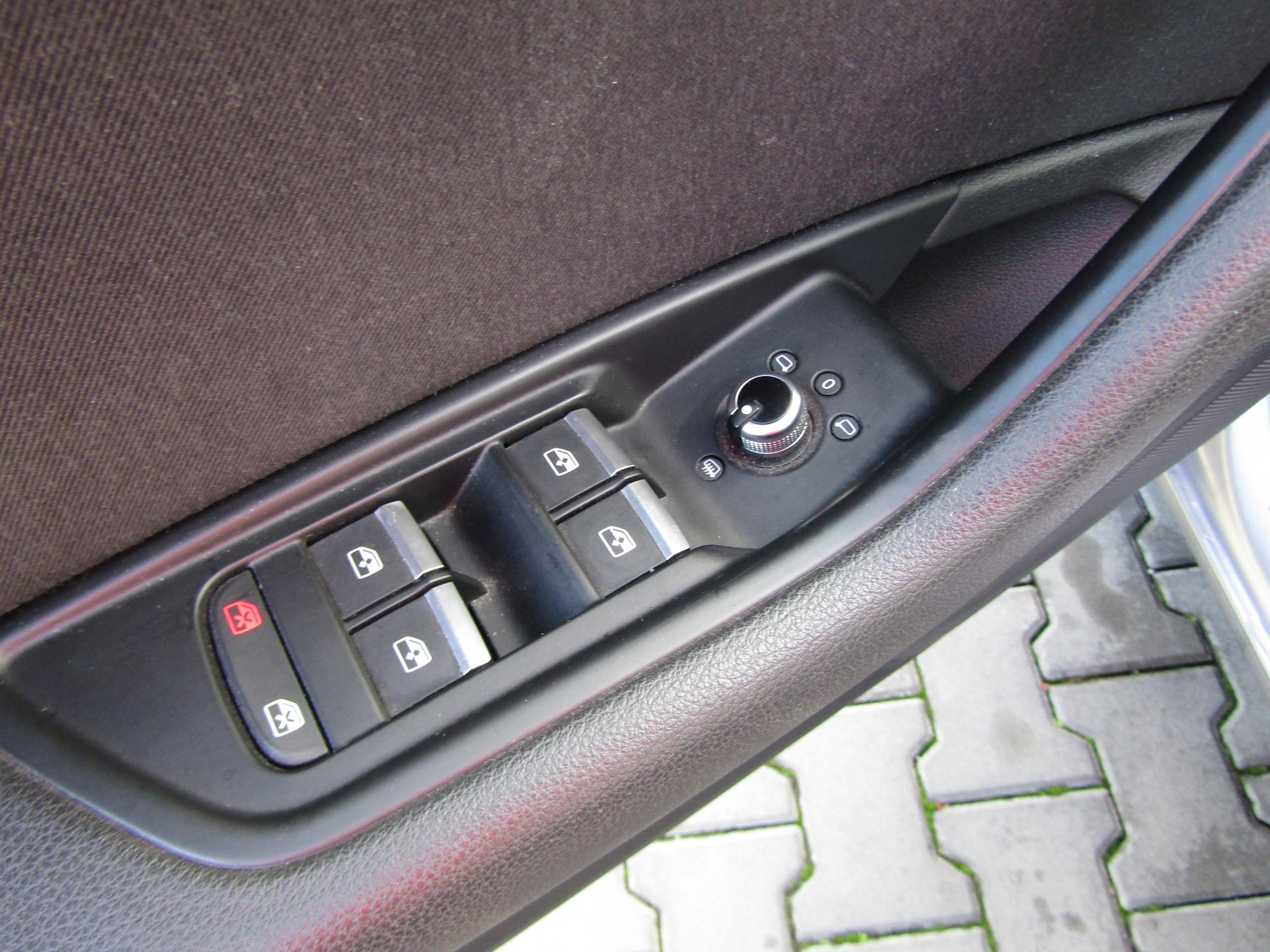 Audi A4, 2017 - pohled č. 12