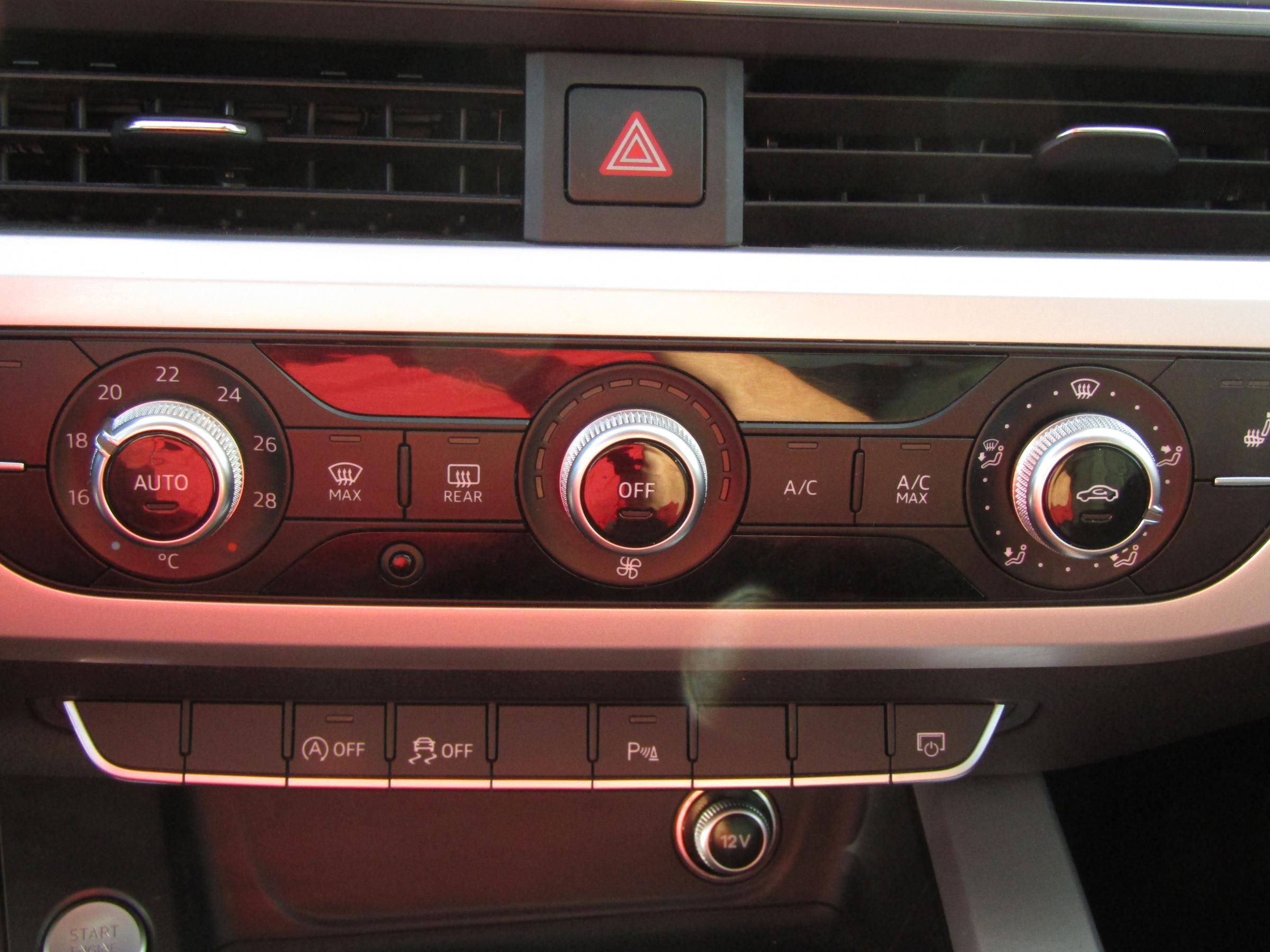 Audi A4, 2017 - pohled č. 17