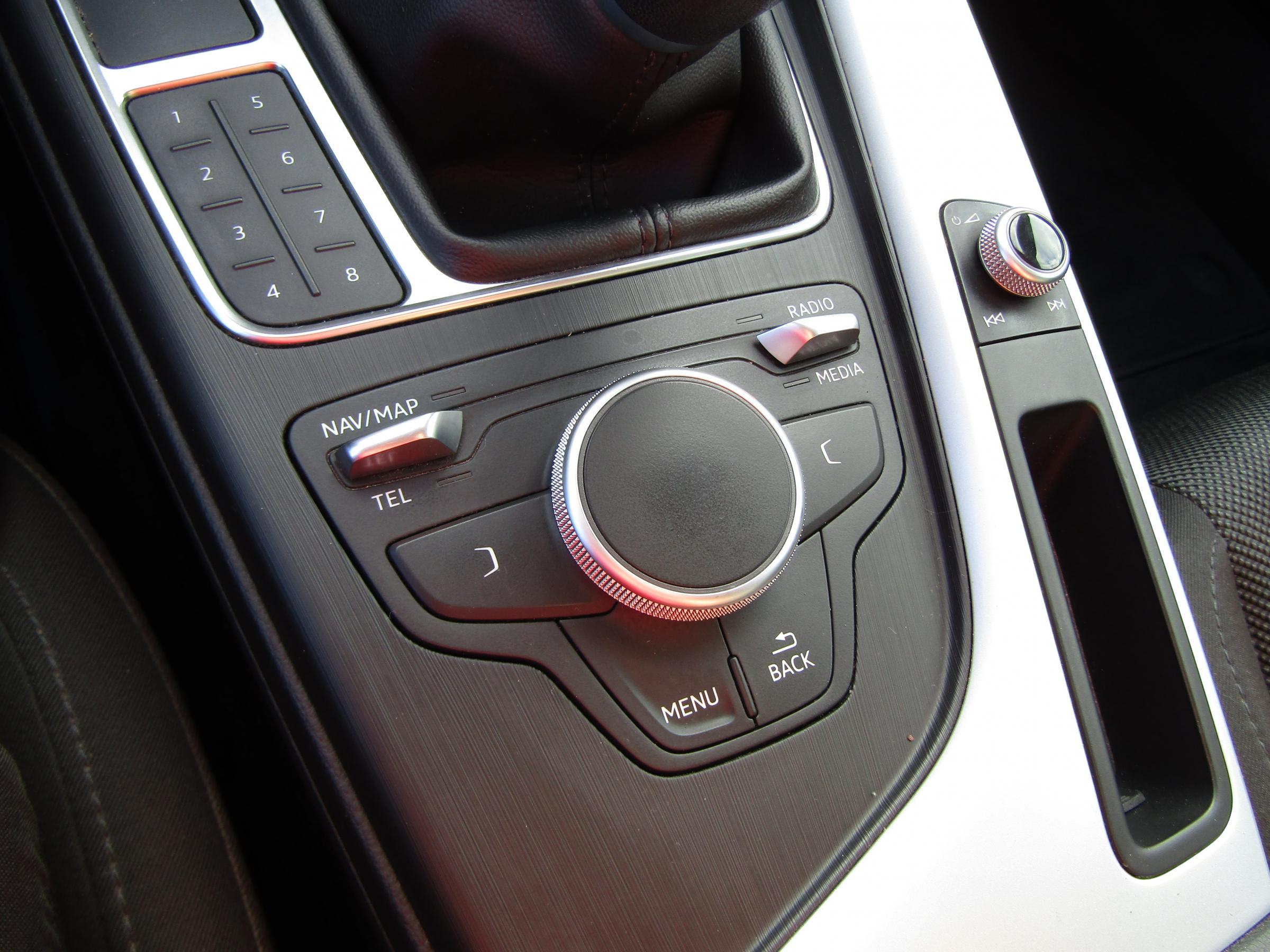 Audi A4, 2017 - pohled č. 18