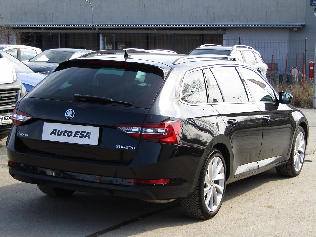 Škoda Superb III 2.0 TSi SportLine