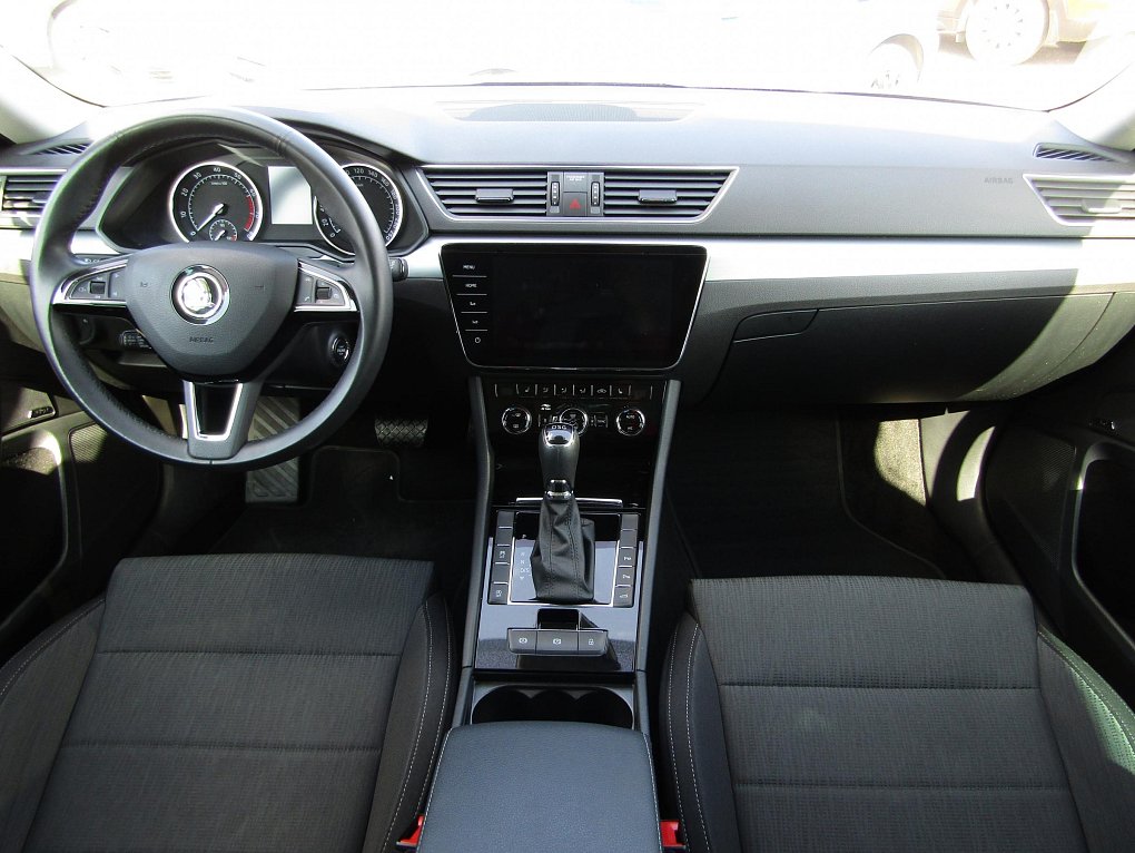 Škoda Superb III 2.0 TSi SportLine