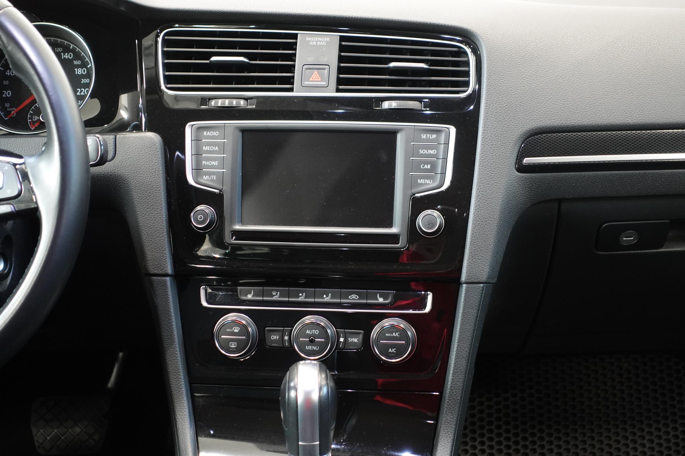 Volkswagen Golf, 2015 - pohled č. 10