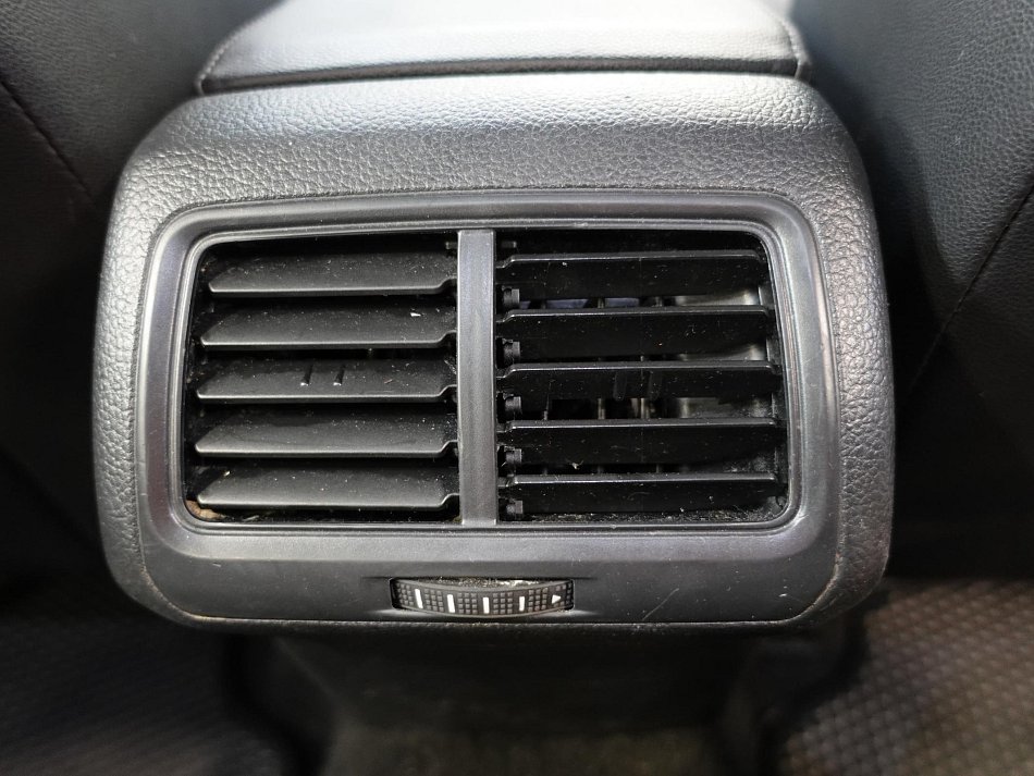 Volkswagen Golf 1.6 TDi Highline