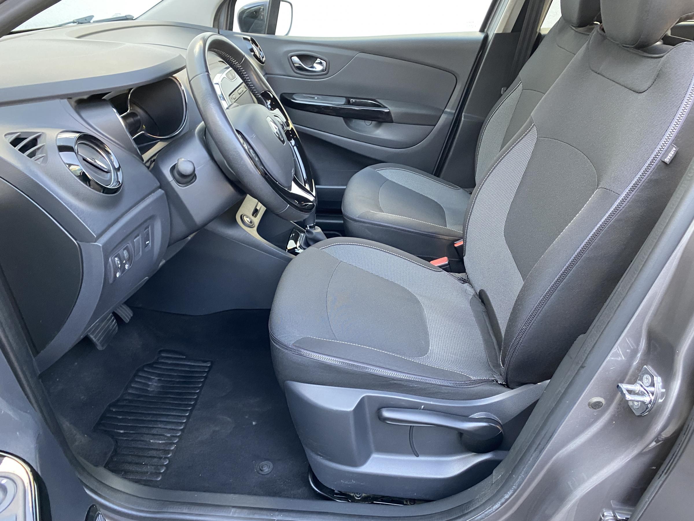 Renault Captur, 2015 - pohled č. 10