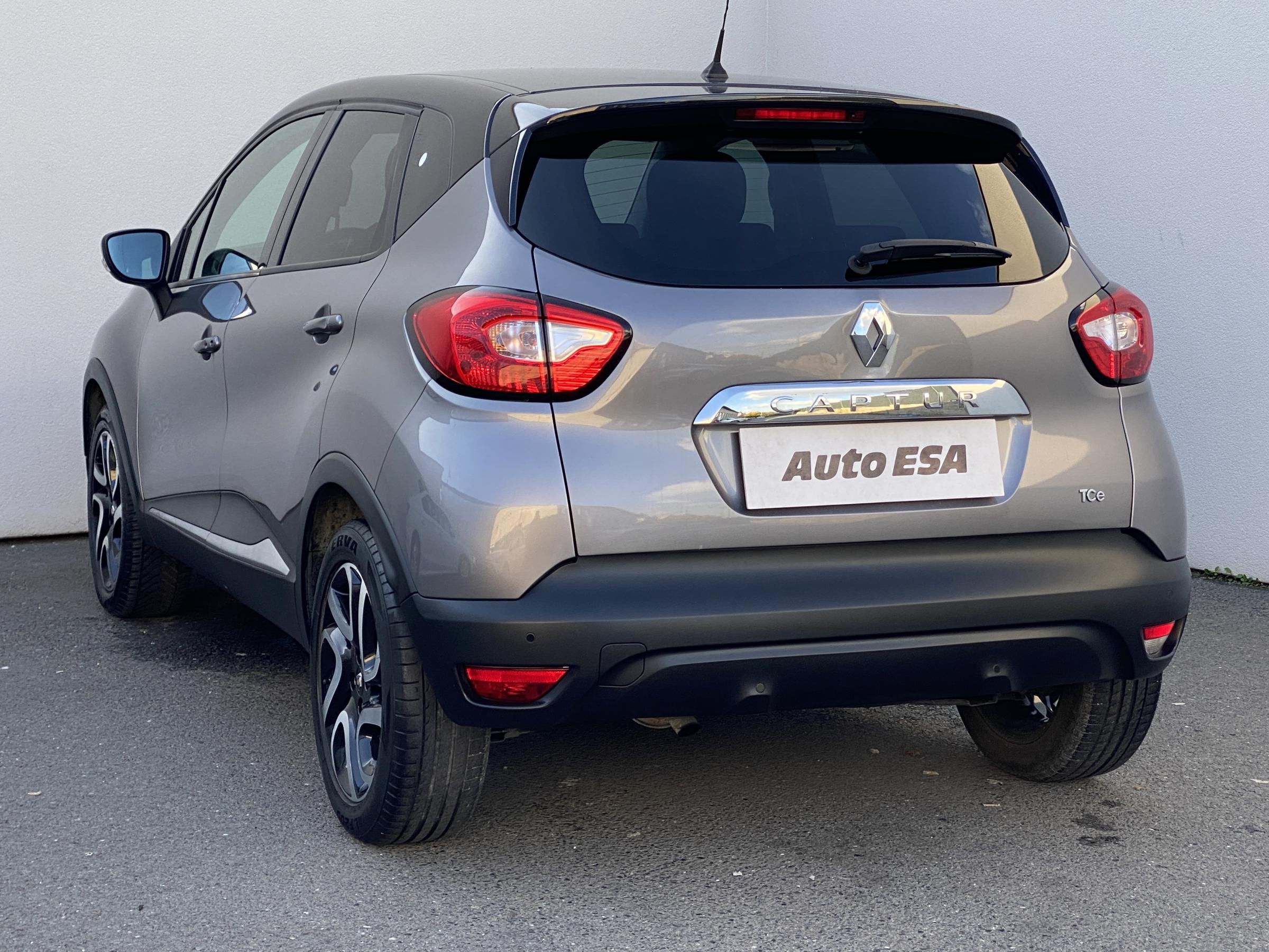Renault Captur, 2015 - pohled č. 6