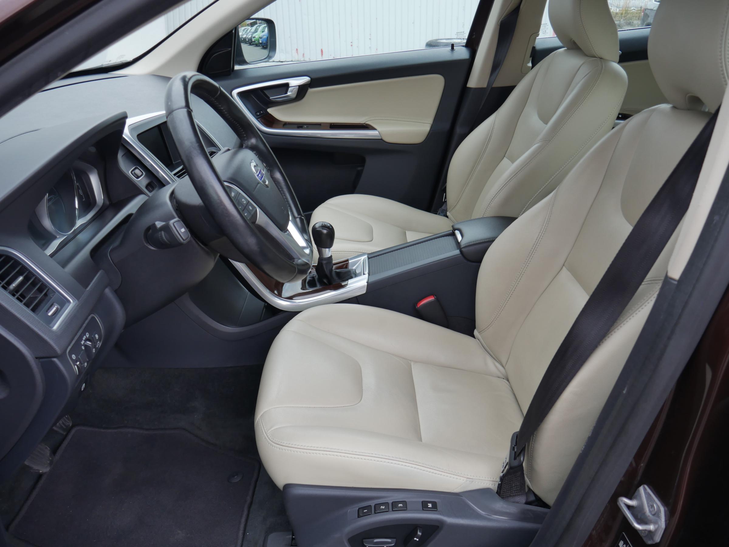 Volvo XC60, 2014 - pohled č. 9