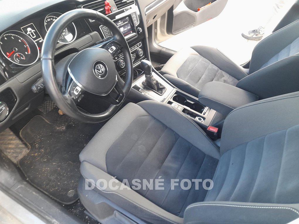 Volkswagen Golf 1.4TSI 