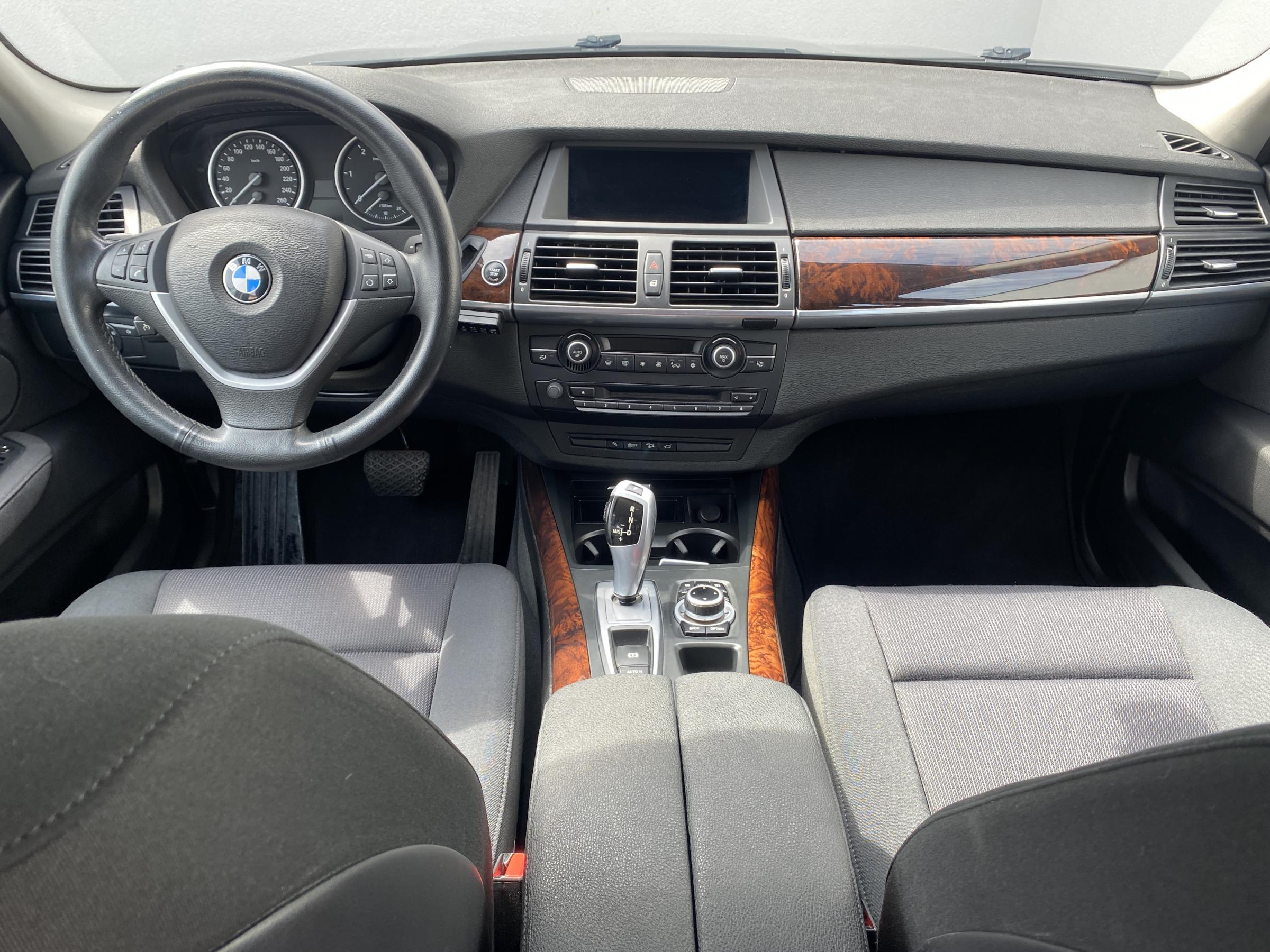 BMW X5, 2011 - pohled č. 9