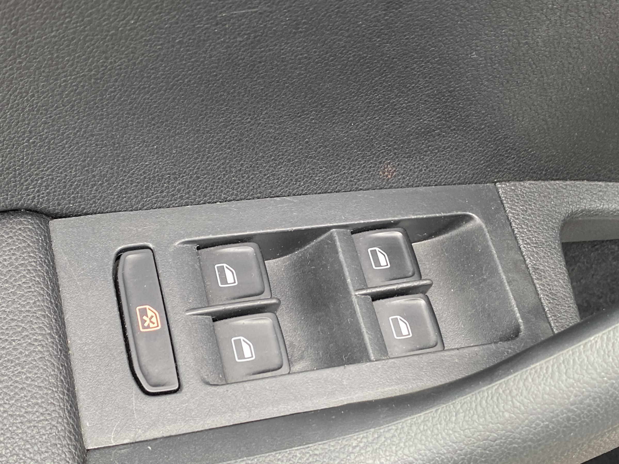 Škoda Octavia III, 2014 - pohled č. 13