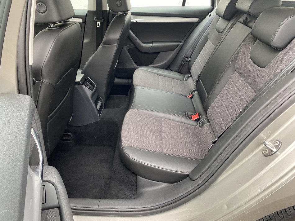 Škoda Octavia III 1.6 TDi Elegance