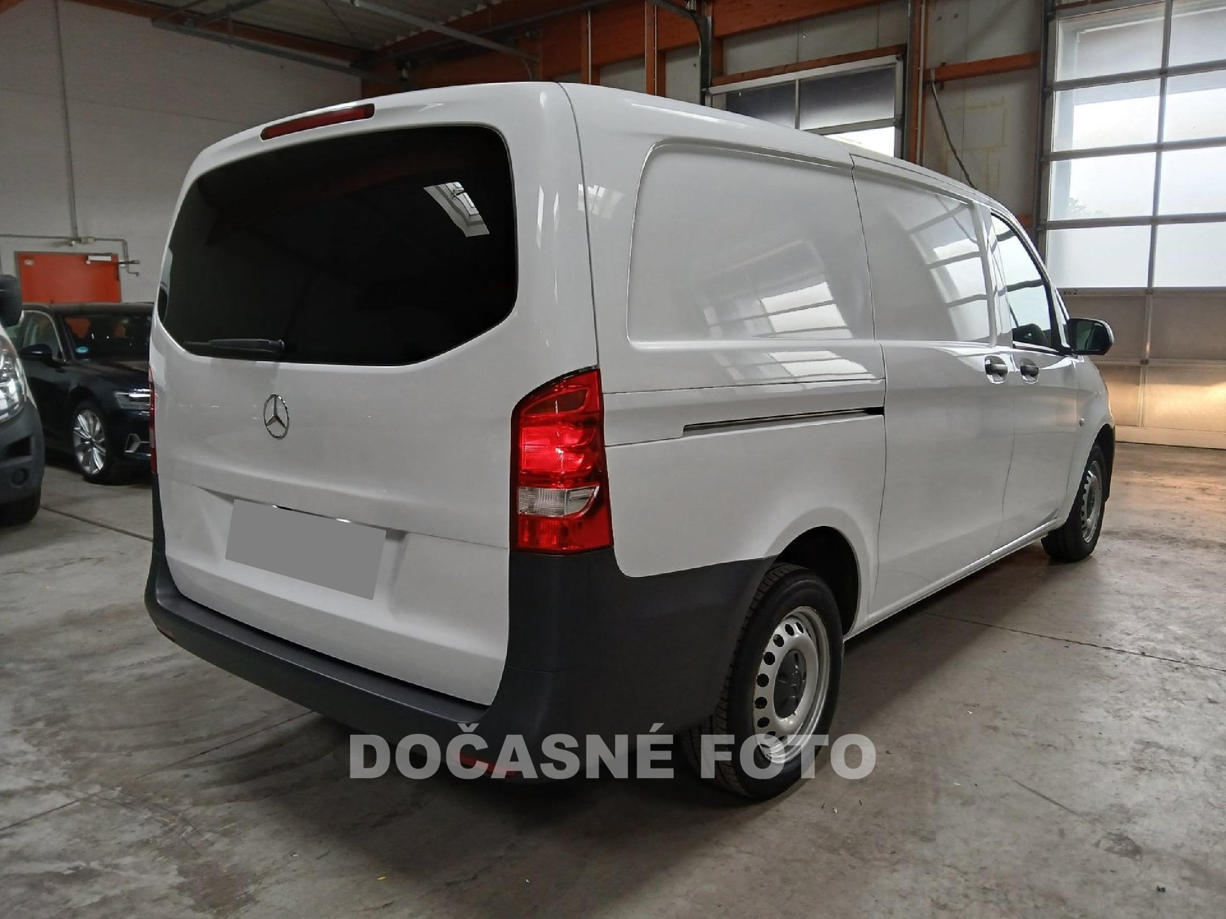 Mercedes-Benz Vito, 2021 - pohled č. 4