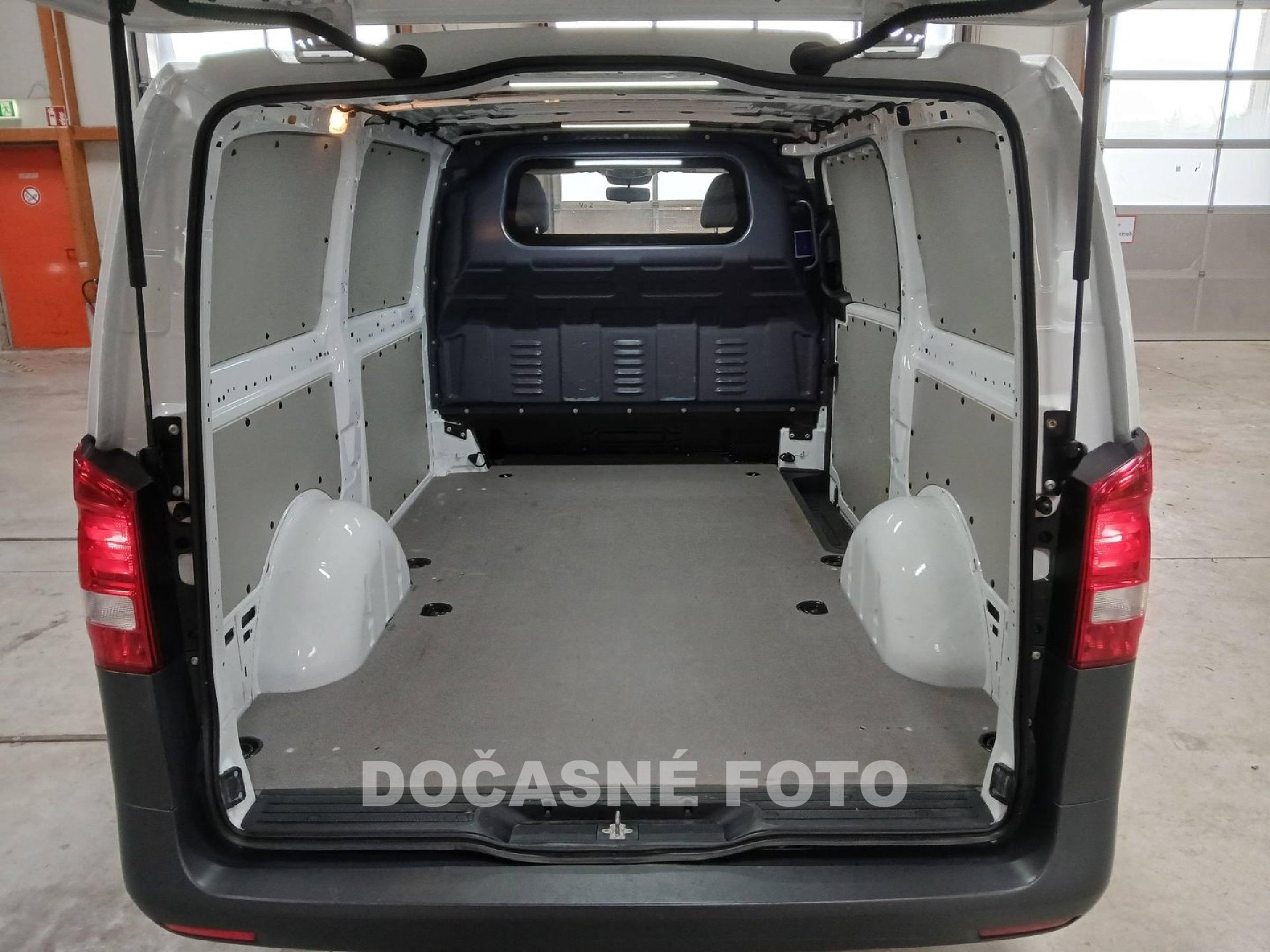 Mercedes-Benz Vito, 2021 - pohled č. 8