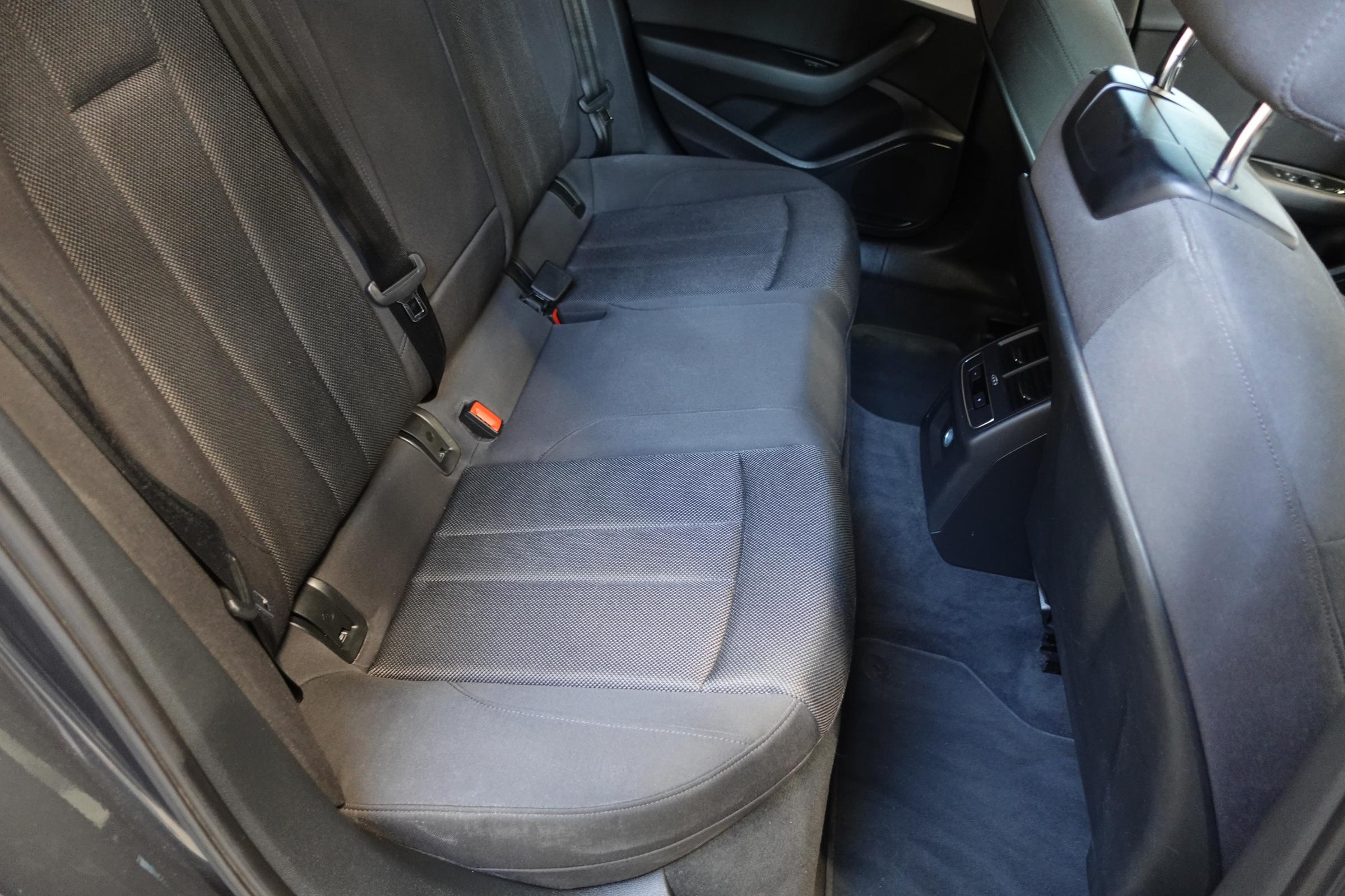 Audi A4, 2017 - pohled č. 13