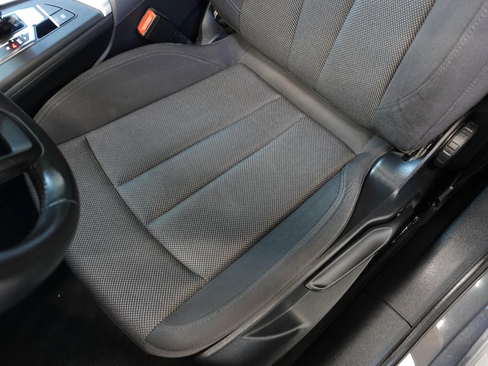 Audi A4 2.0TDi  Avant