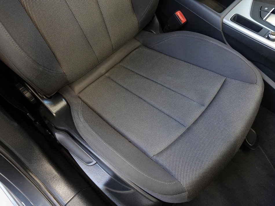 Audi A4 2.0TDi  Avant