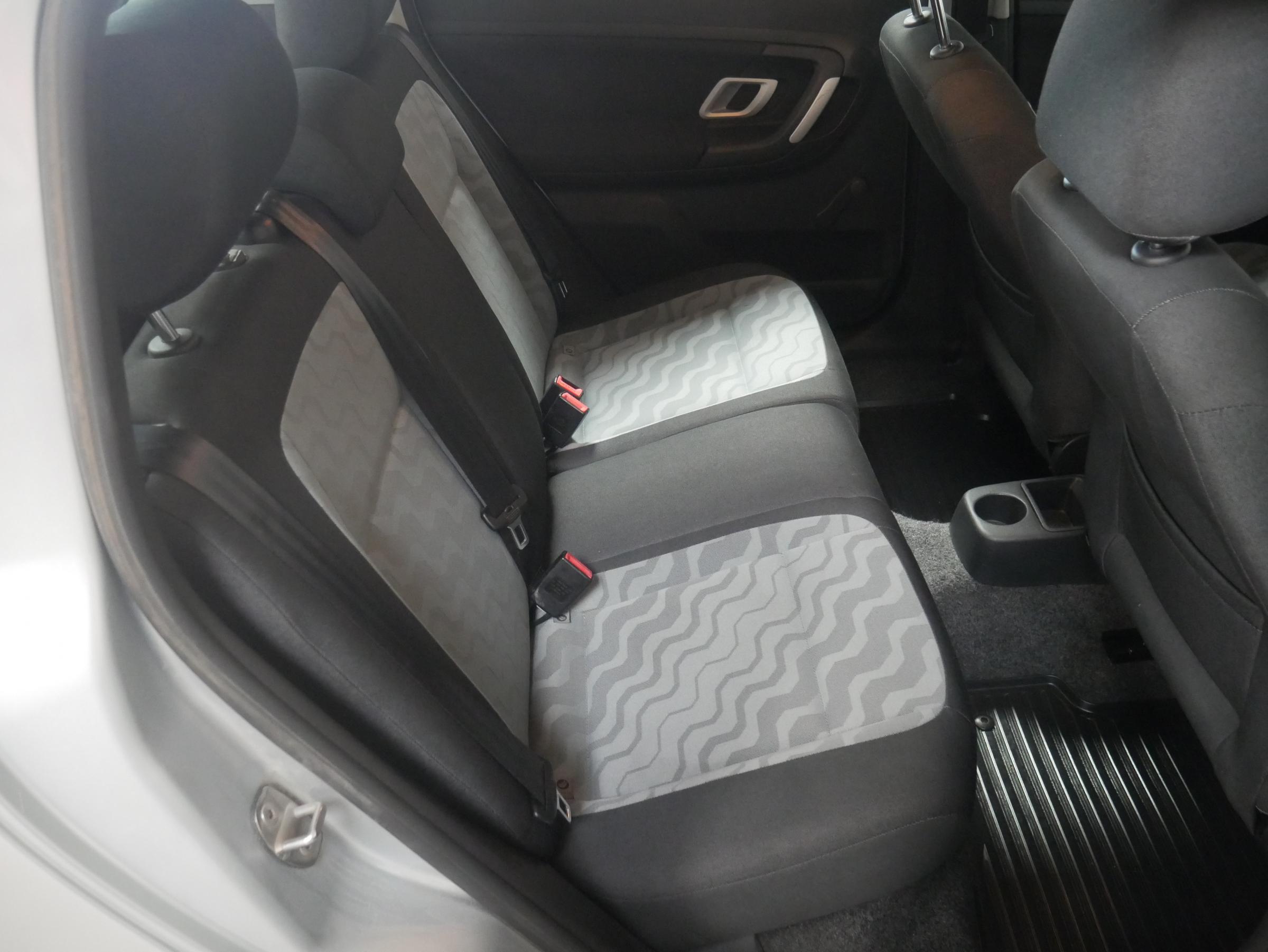 Škoda Fabia II, 2009 - pohled č. 13