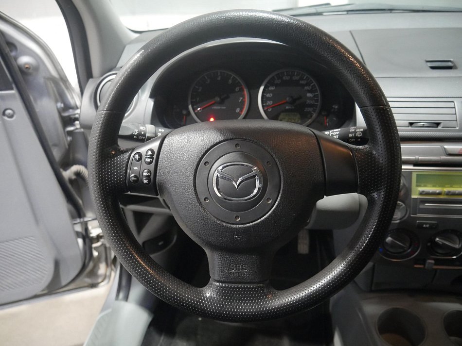 Mazda 2 1.25i 