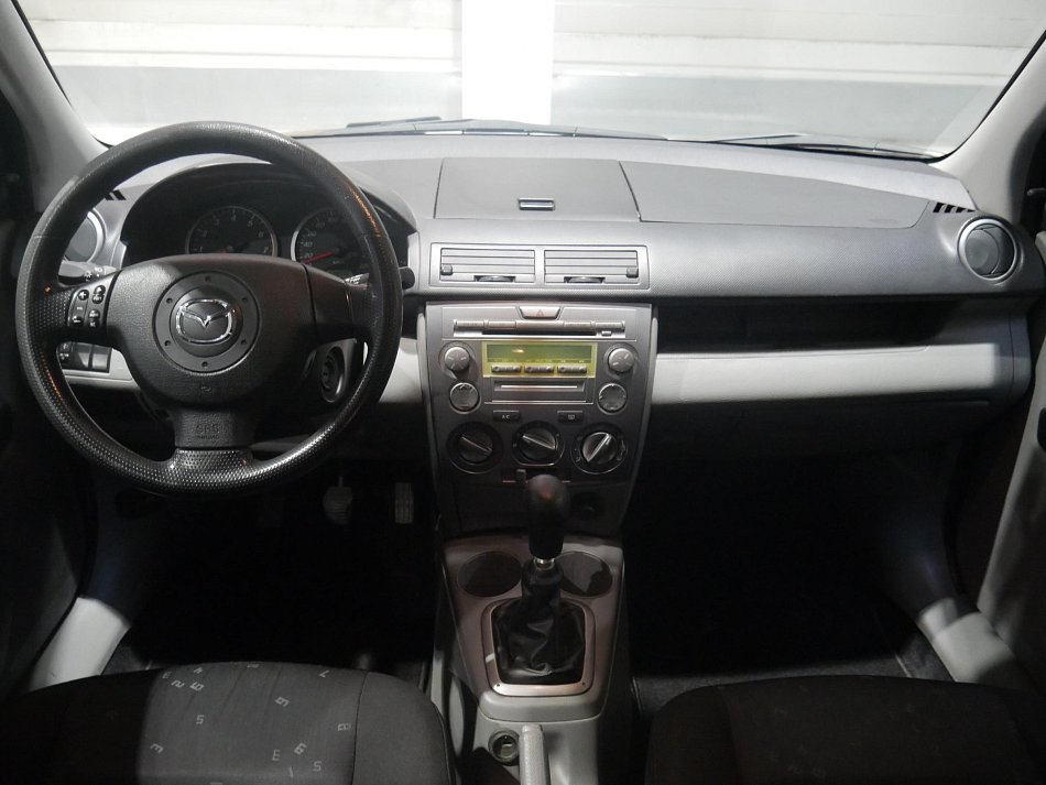 Mazda 2 1.25i 