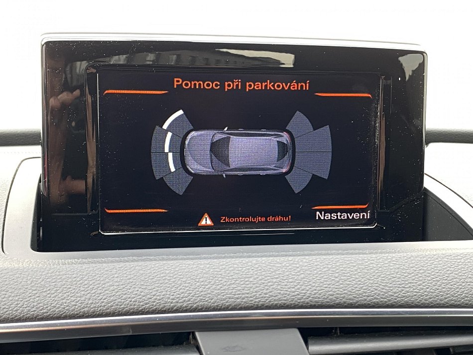 Audi Q3 2.0 TDi S-line quattro