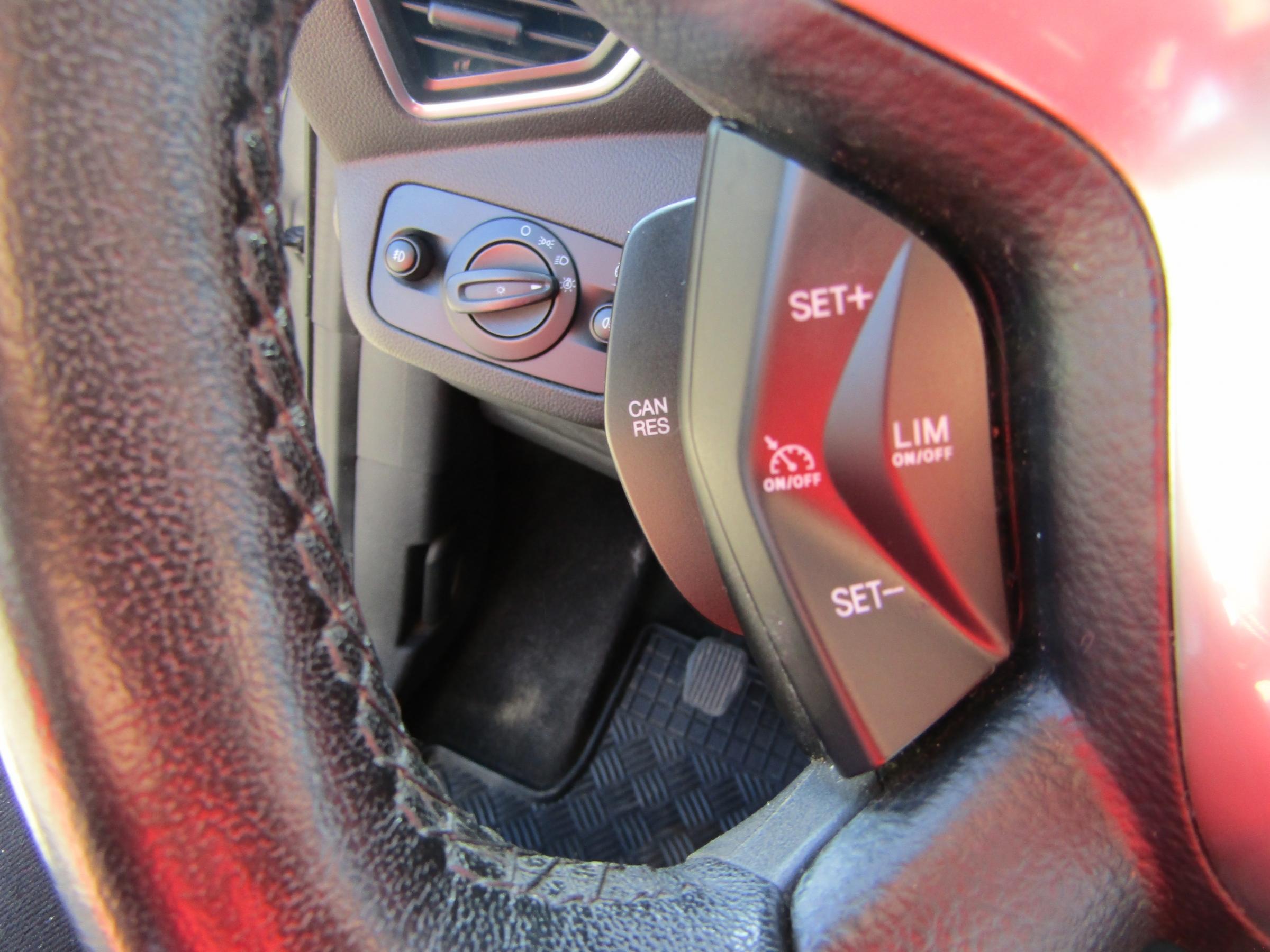 Ford Kuga, 2013 - pohled č. 15