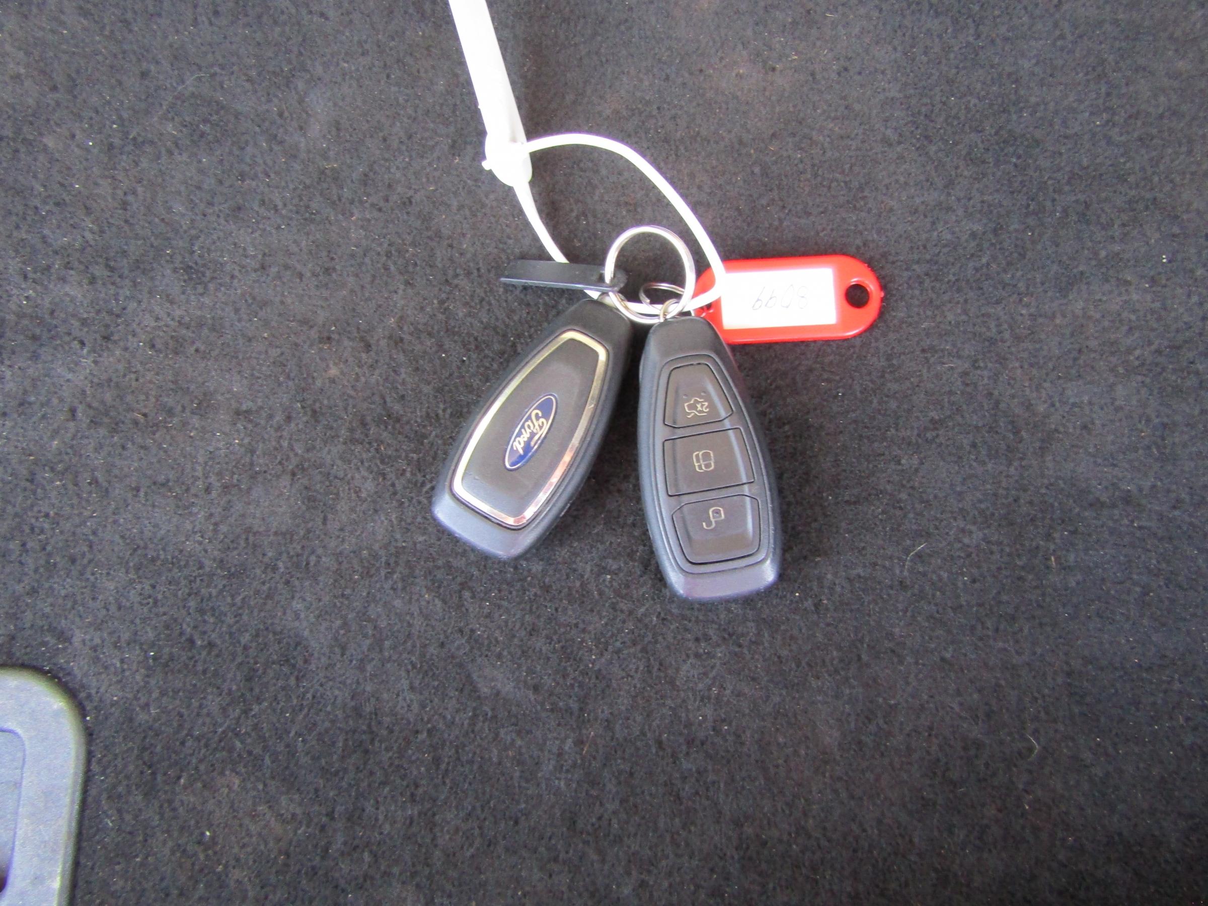 Ford Kuga, 2013 - pohled č. 17