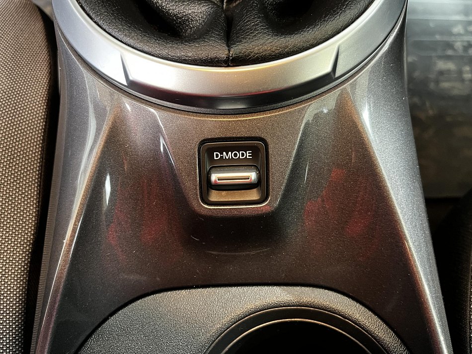 Nissan Juke 1.0 DiG-T N-Connecta