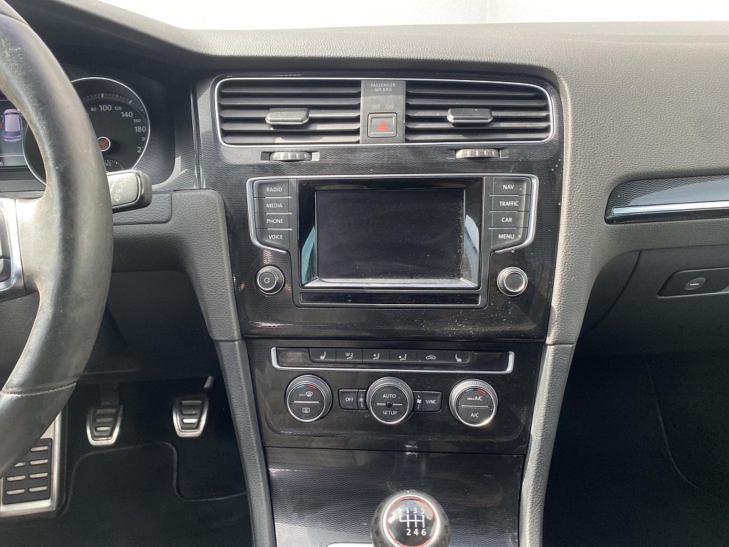 Volkswagen Golf 2.0 TSi GTi