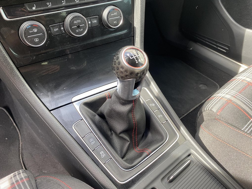 Volkswagen Golf 2.0 TSi GTi