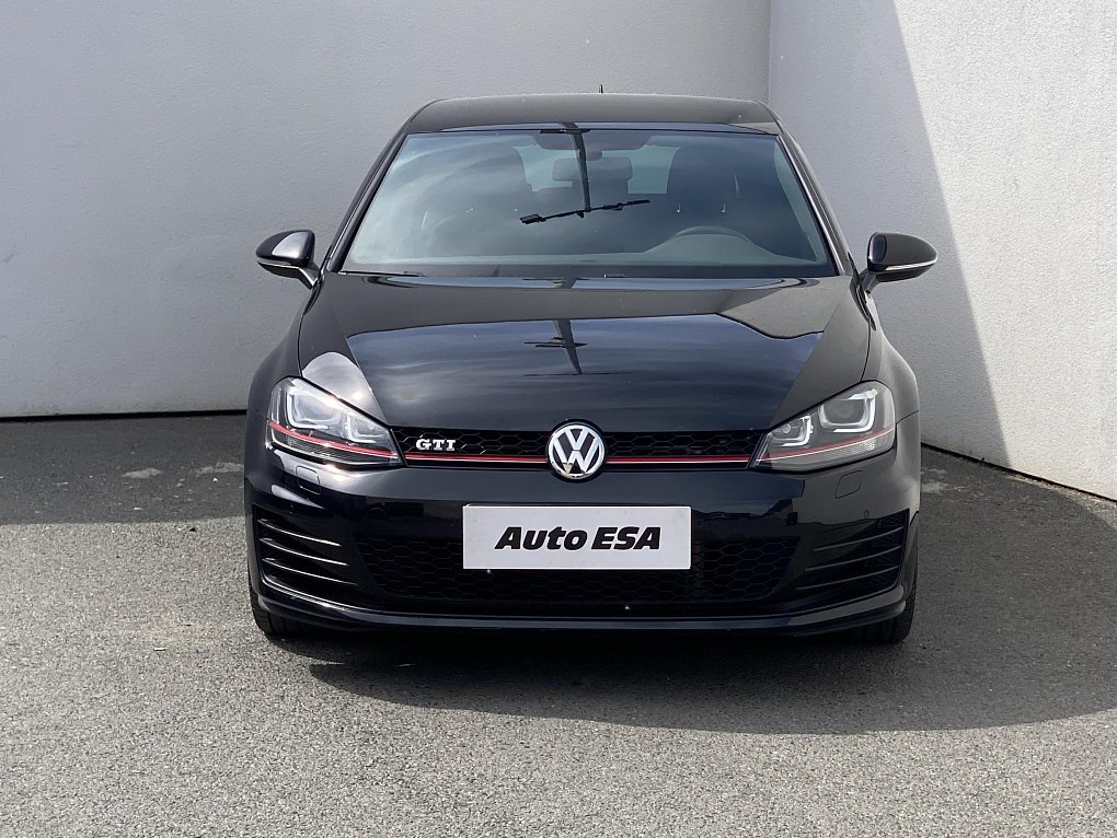 Volkswagen Golf 2.0 TSi GTi
