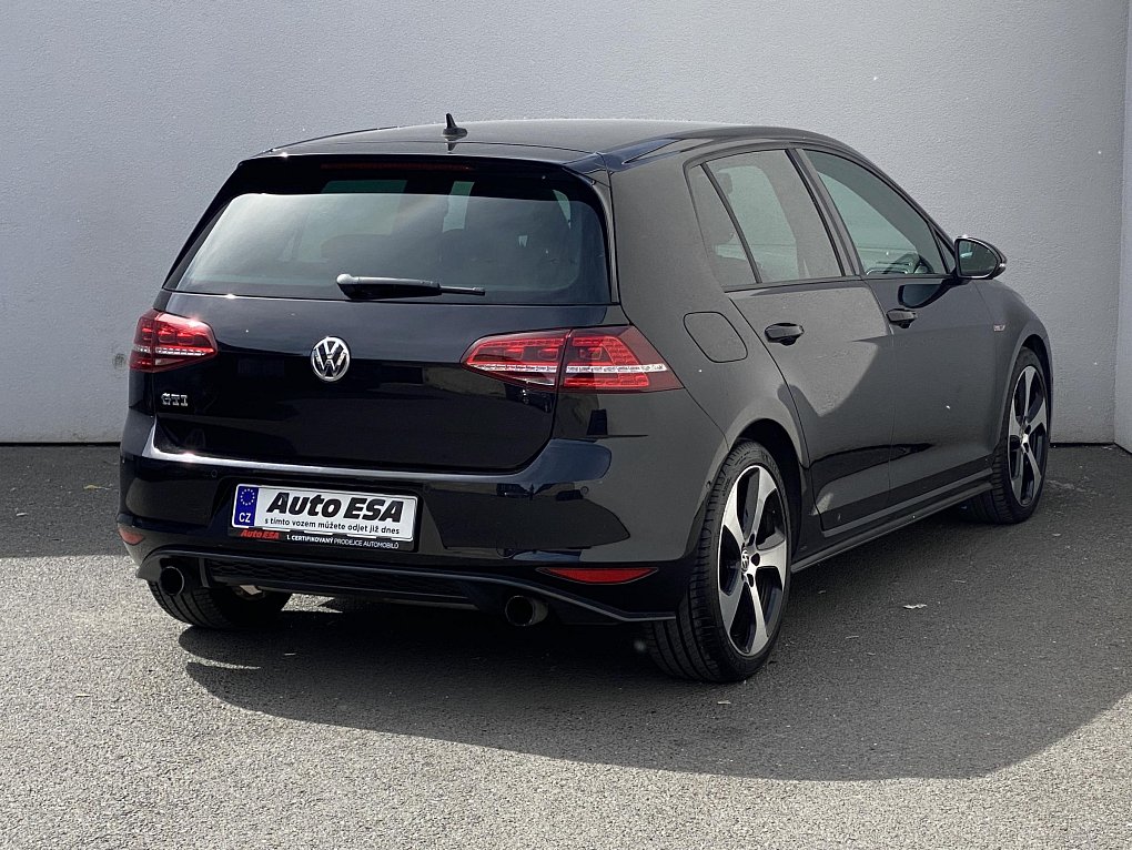 Volkswagen Golf 2.0 TSi GTi