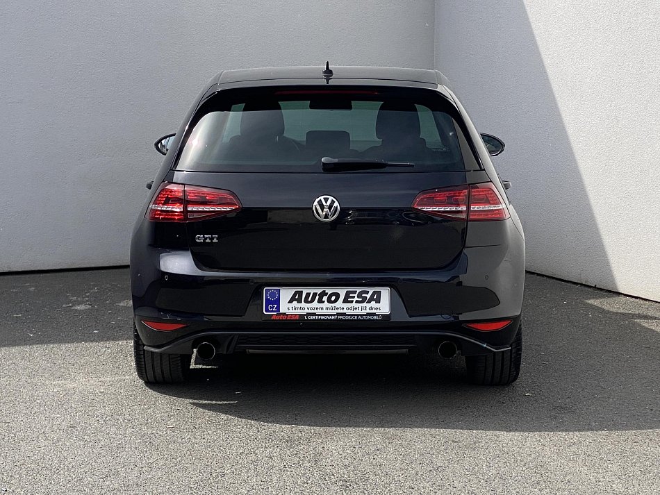 Volkswagen Golf 2.0 TSi GTi