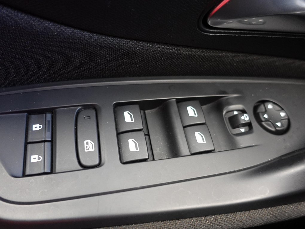 Peugeot 308 1.2PT 