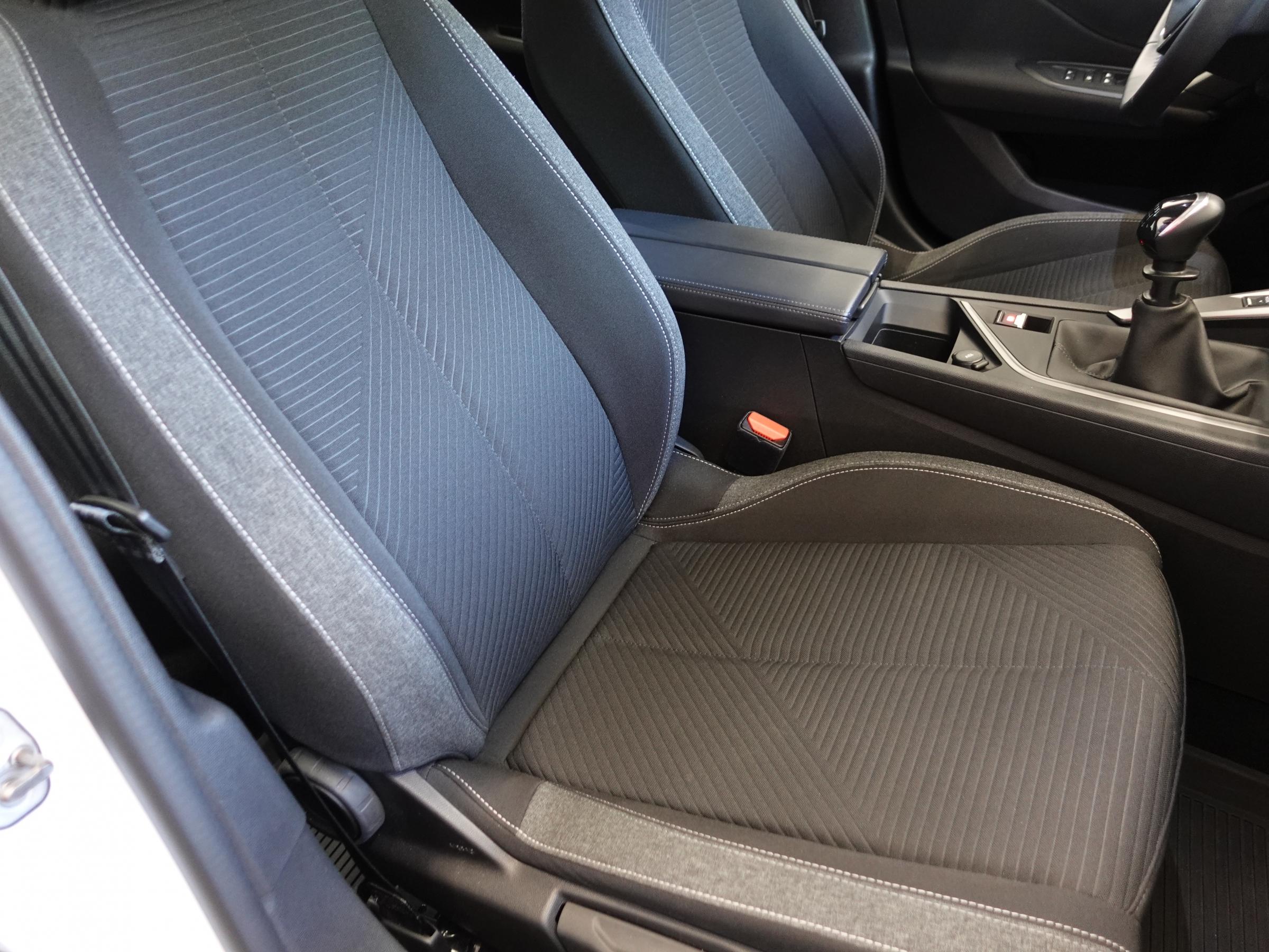 Peugeot 308, 2022 - pohled č. 11