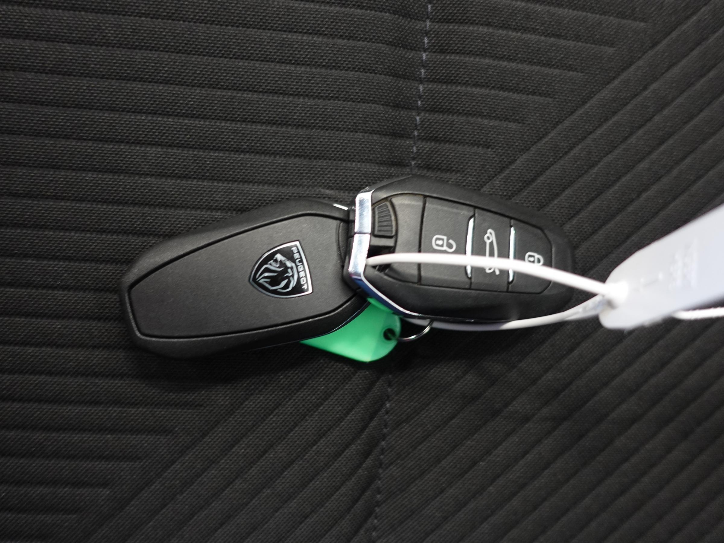 Peugeot 308, 2022 - pohled č. 21