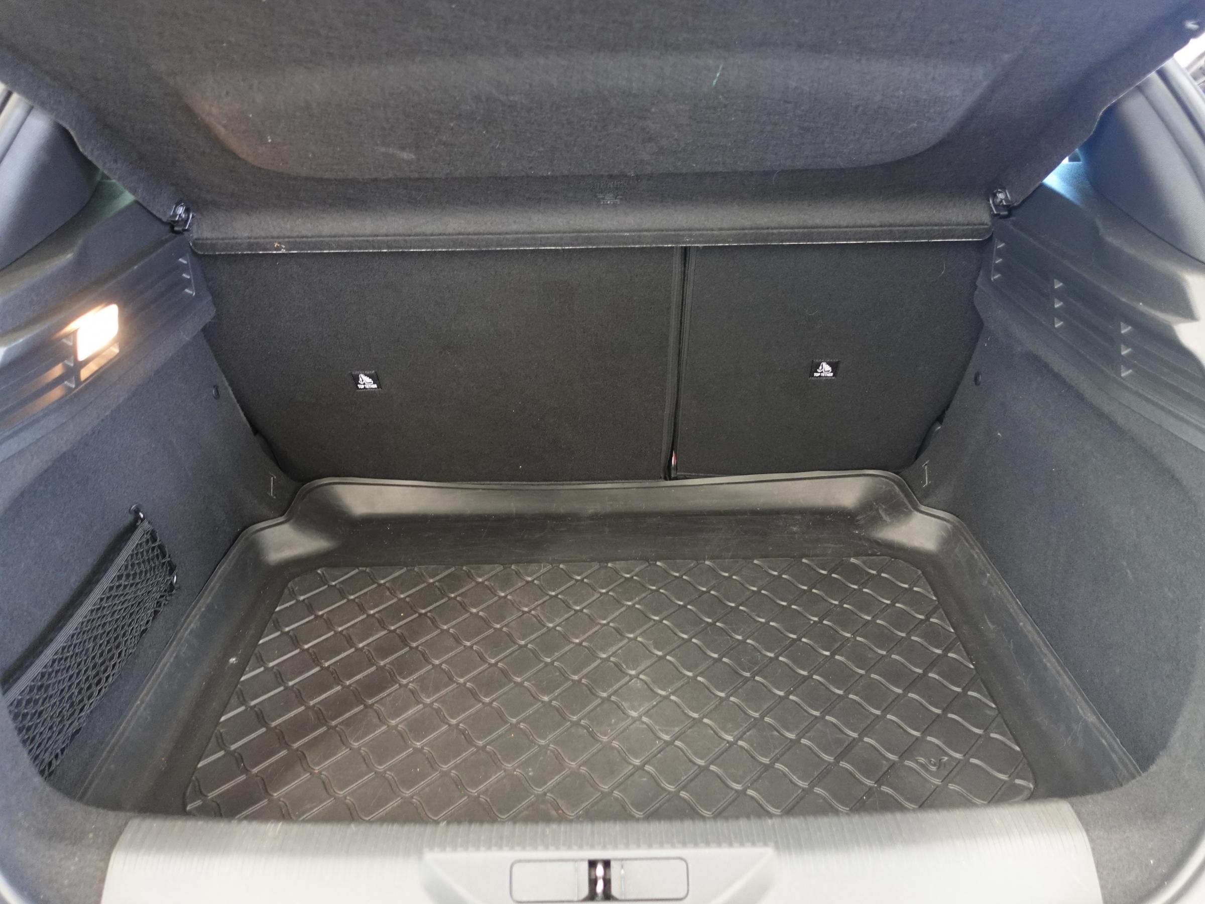 Peugeot 308, 2022 - pohled č. 7