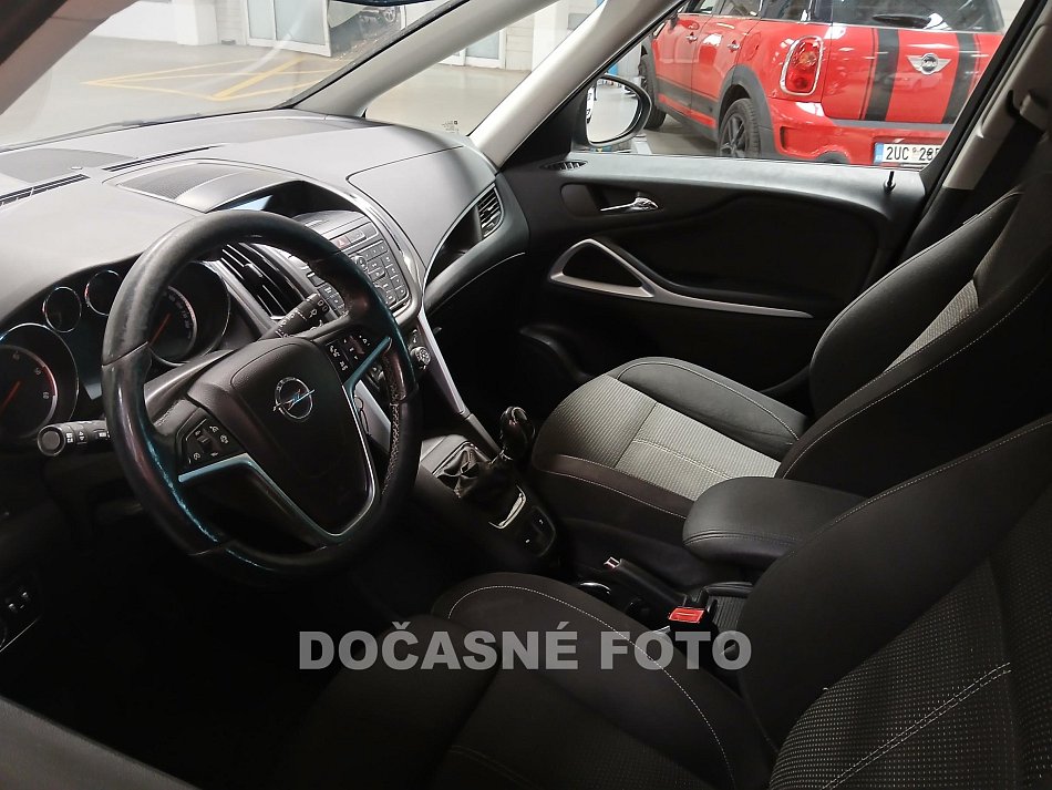 Opel Zafira 2.0 CDTI 