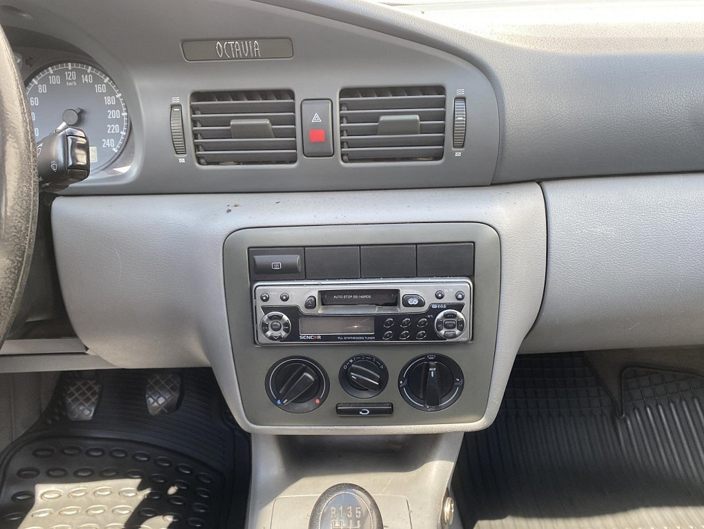 Škoda Octavia 1.6 i 
